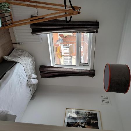 Wavertree Drive 3 Bed Contractor Home In Лестер Экстерьер фото